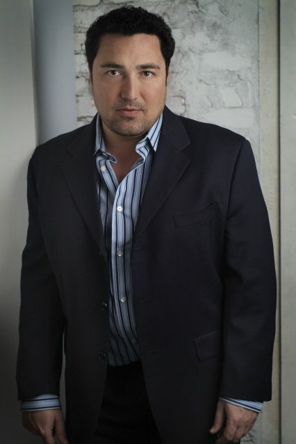 Damian Muziani