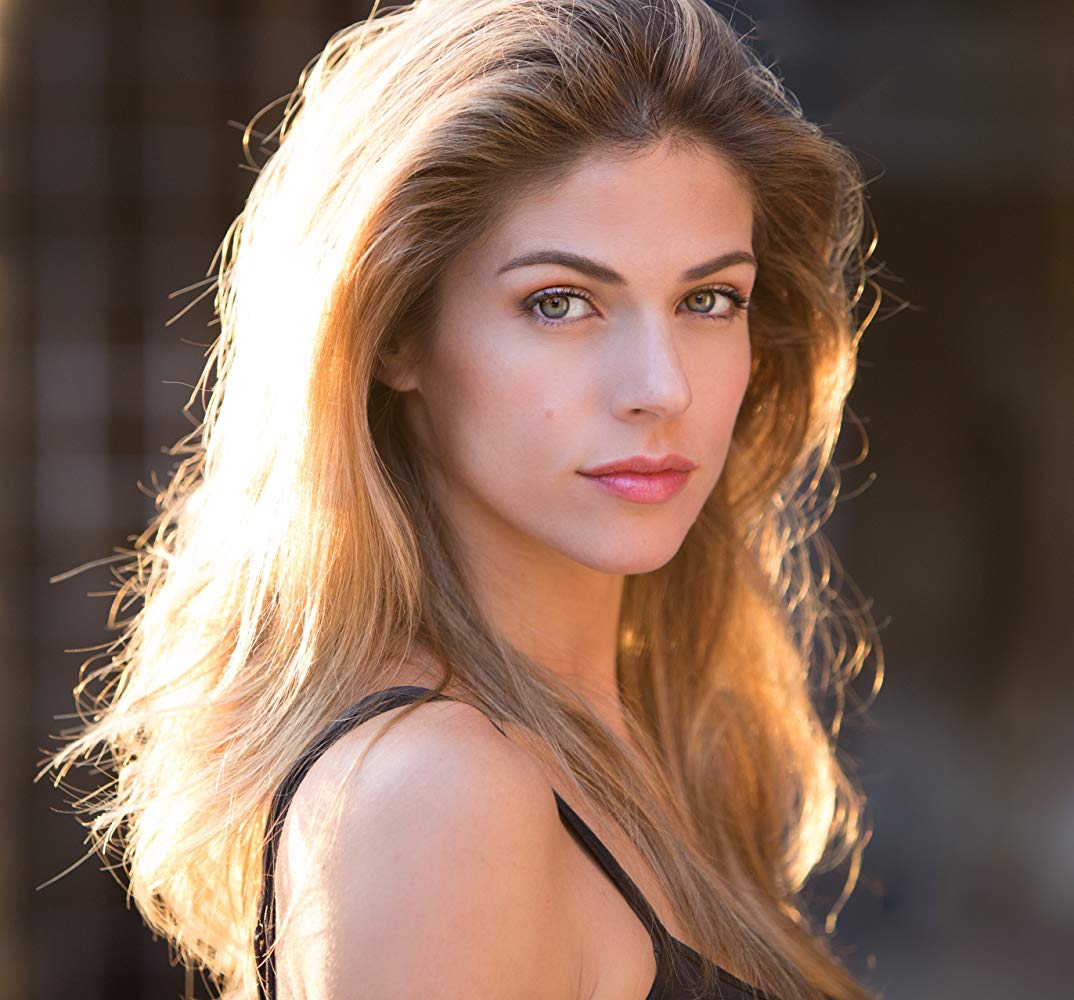 Stephanie Cayo