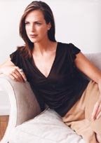 Julie Vhay