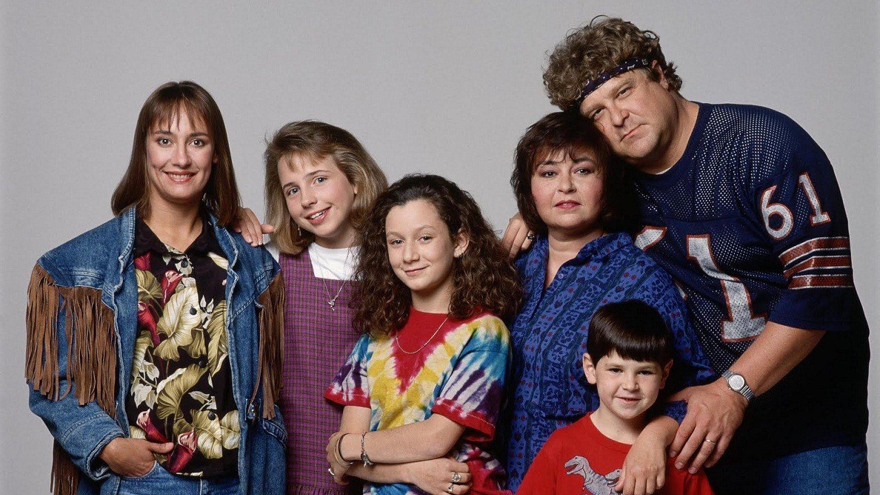 Roseanne - Season 7 Episode: 25 Watch Online Free