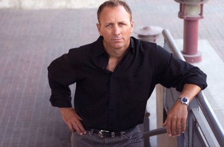 Garvin Cross