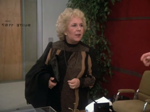 Doris Roberts