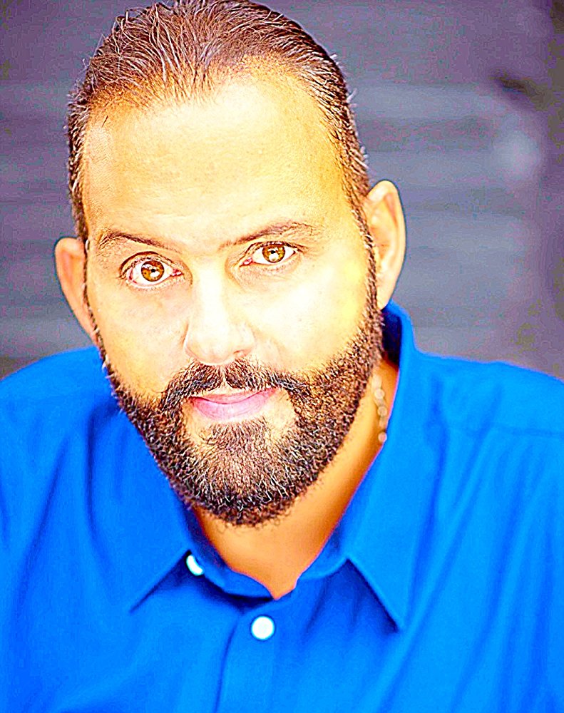 George Zouvelos