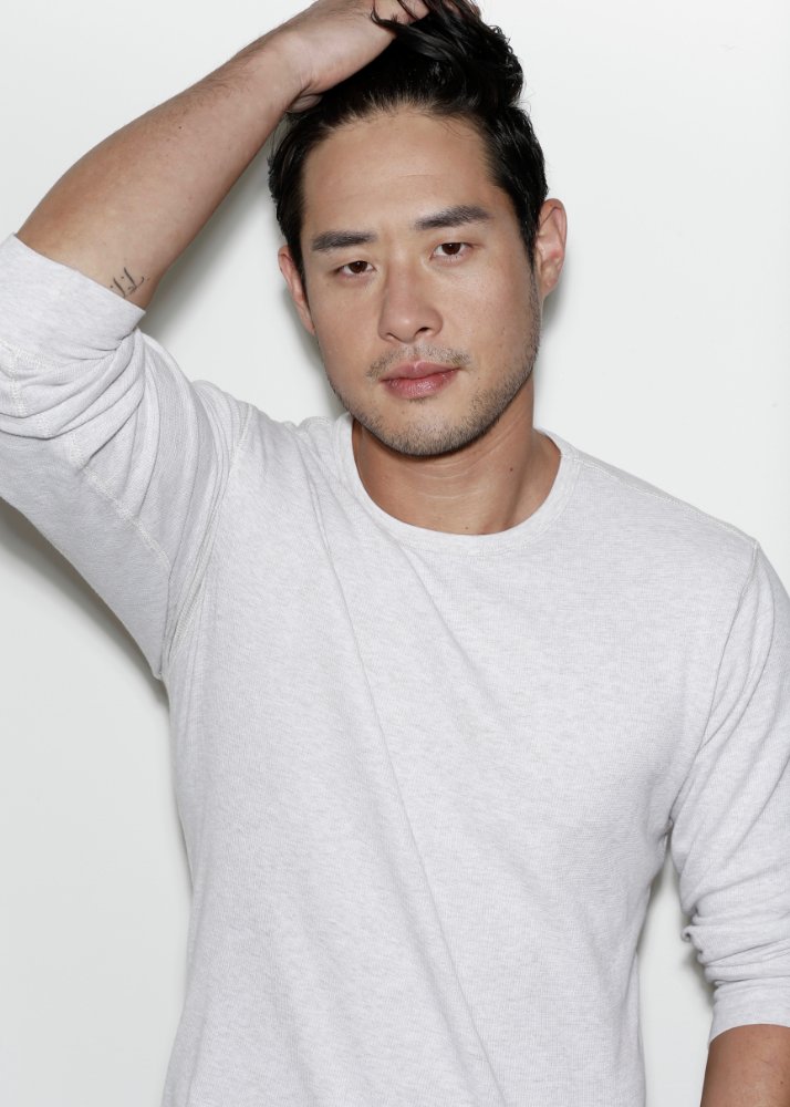 Raymond Lee